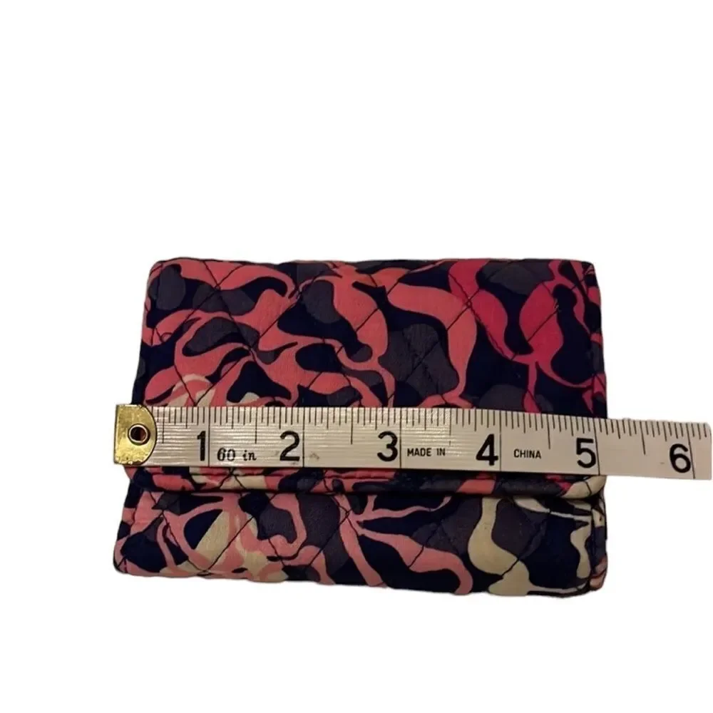 Vera Bradley never used